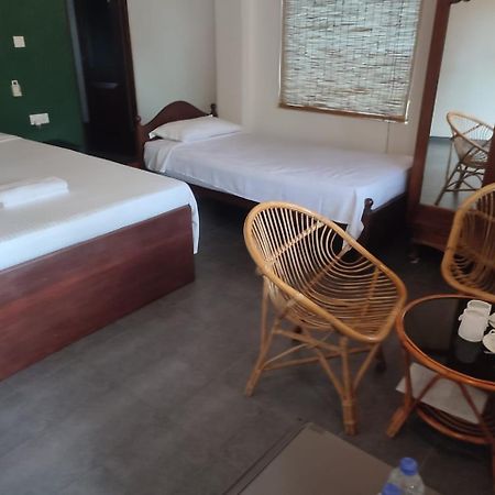 Sunil Garden Guesthouse Unawatuna Zewnętrze zdjęcie