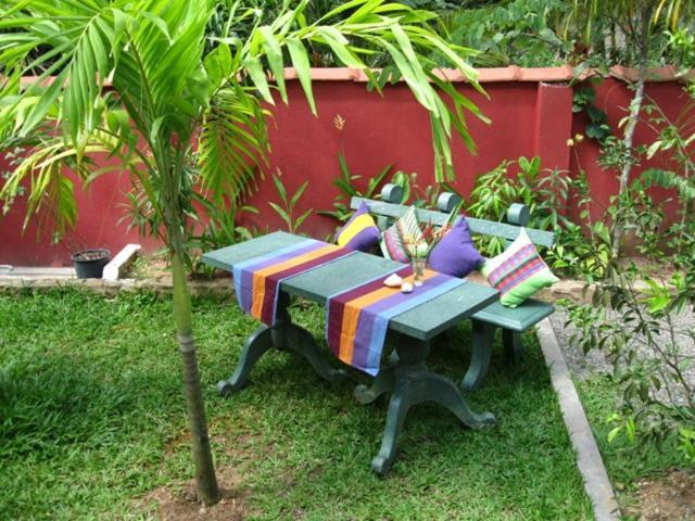 Sunil Garden Guesthouse Unawatuna Zewnętrze zdjęcie